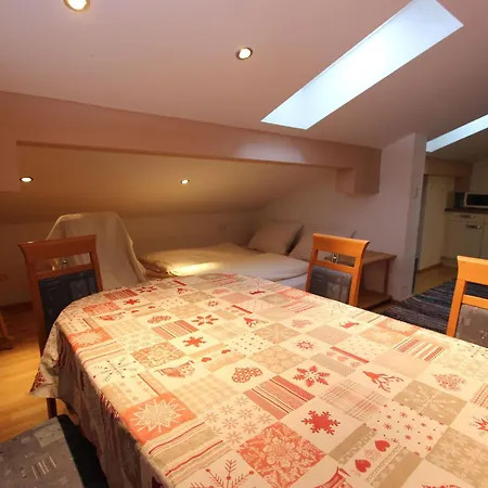 Apartamento In *